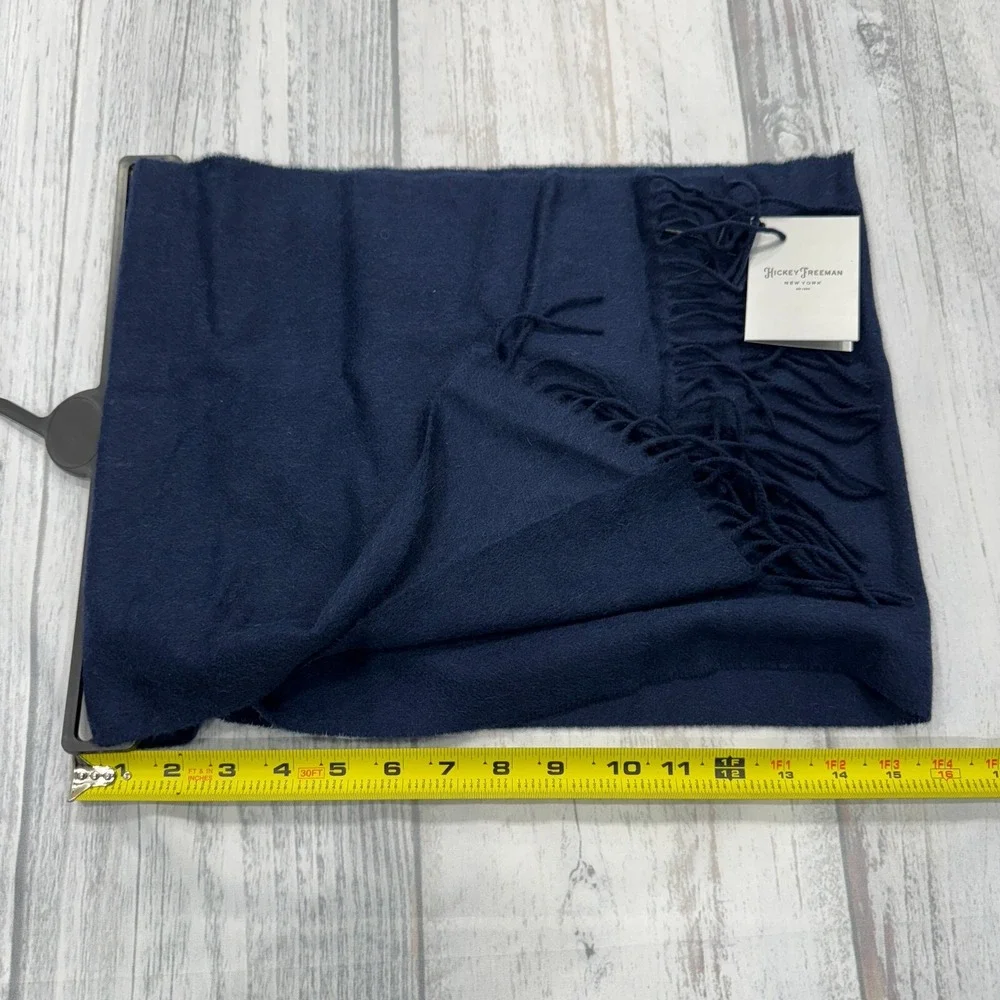 NWT Hickey Freeman New York 100% Cashmere Scarf Navy Fringe Warm Winter‎ $179